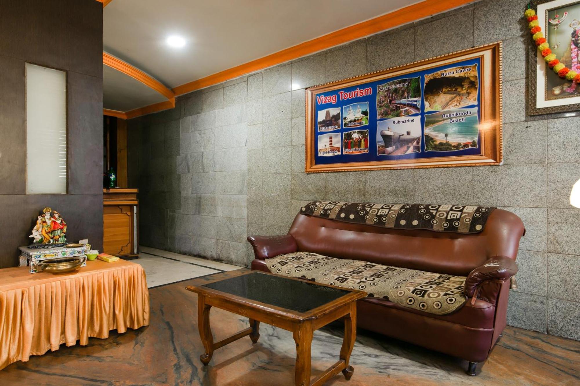 Spot On Hotel Manikanta Residency ヴィシャーカパトナム エクステリア 写真